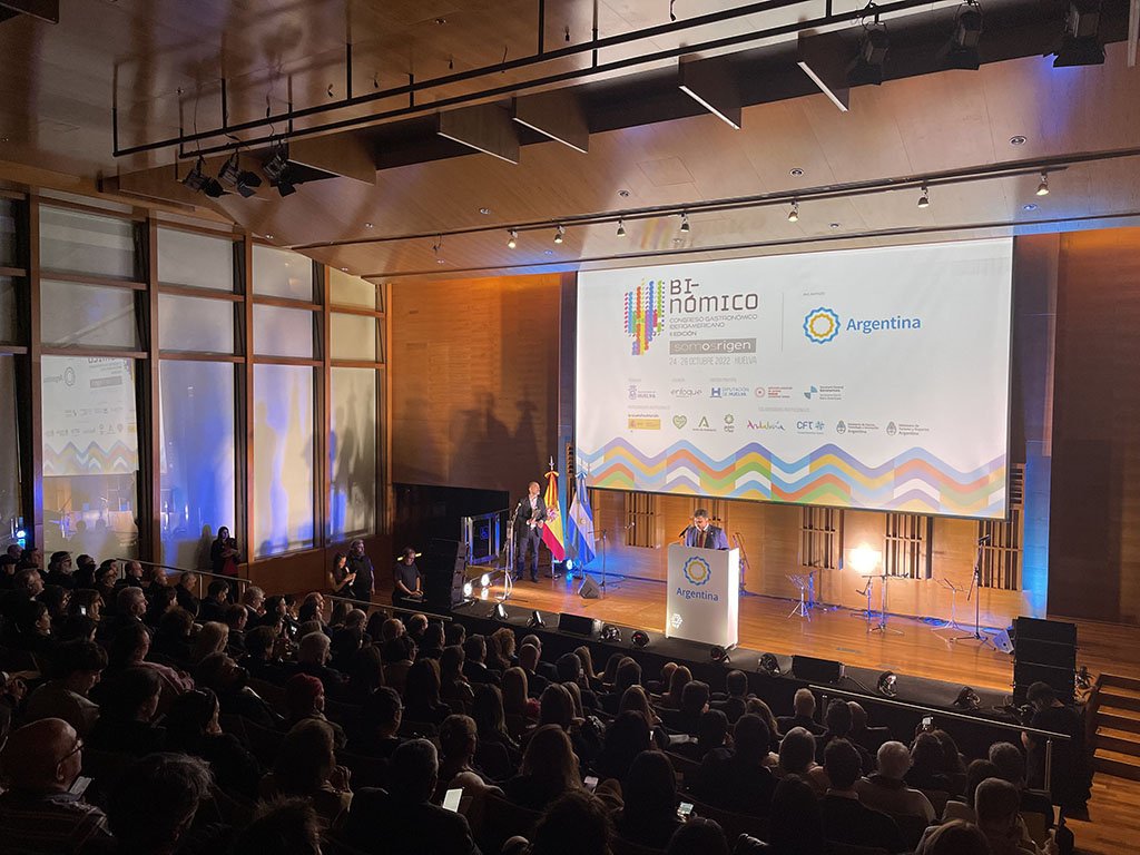 Limón destaca el potencial de Binómico para fortalecer las relaciones con Iberoamérica