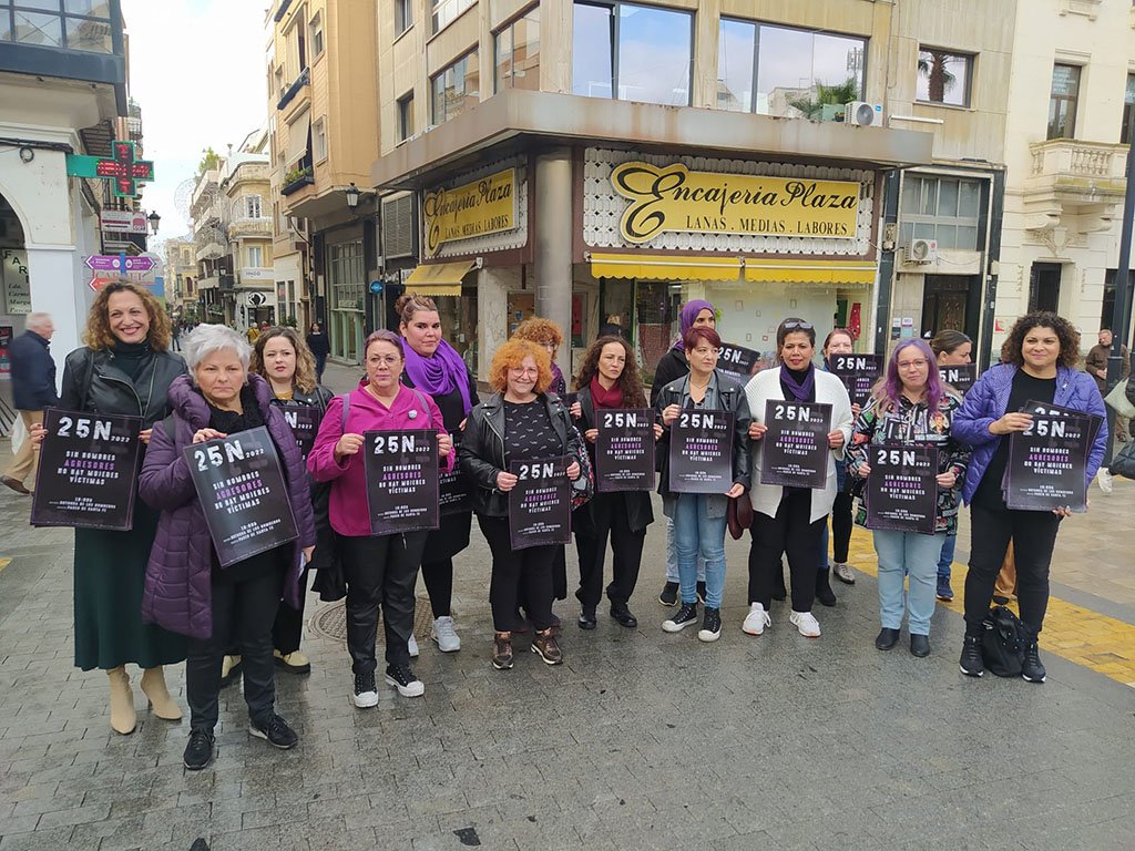 El Movimiento Feminista de Huelva llama a la población a decir «basta ya» a los asesinatos machistas