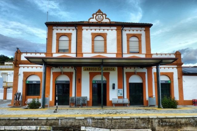 Adif invertirá otros 16 millones de euros en la mejora de la línea férrea Huelva-Zafra