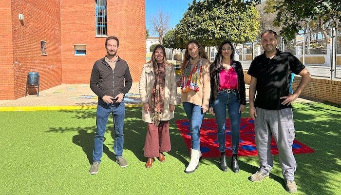 Manzanilla refuerza los servicios educativos del CEIP Miguel Hernández