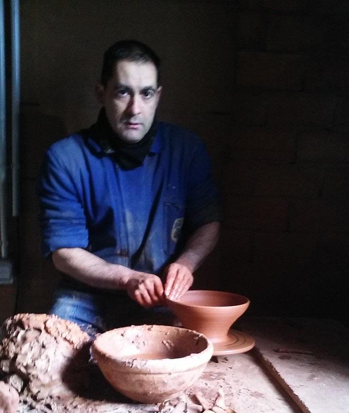 Puertas Abiertas del taller del campurriano José Antonio González por el Día Europeo de la Artesanía