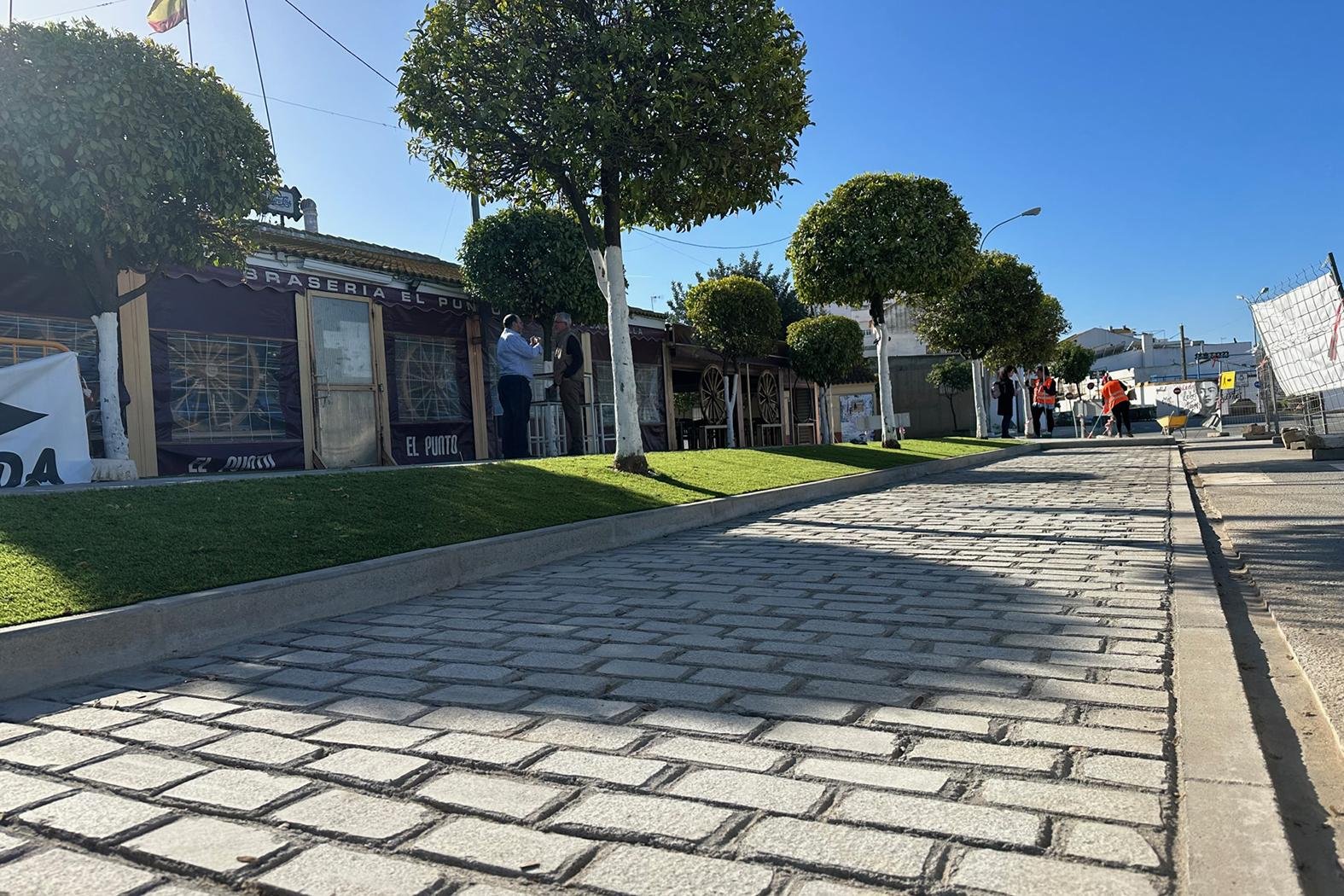 La alcaldesa de San Juan visita las obras de la entrada al municipio desde la autopista