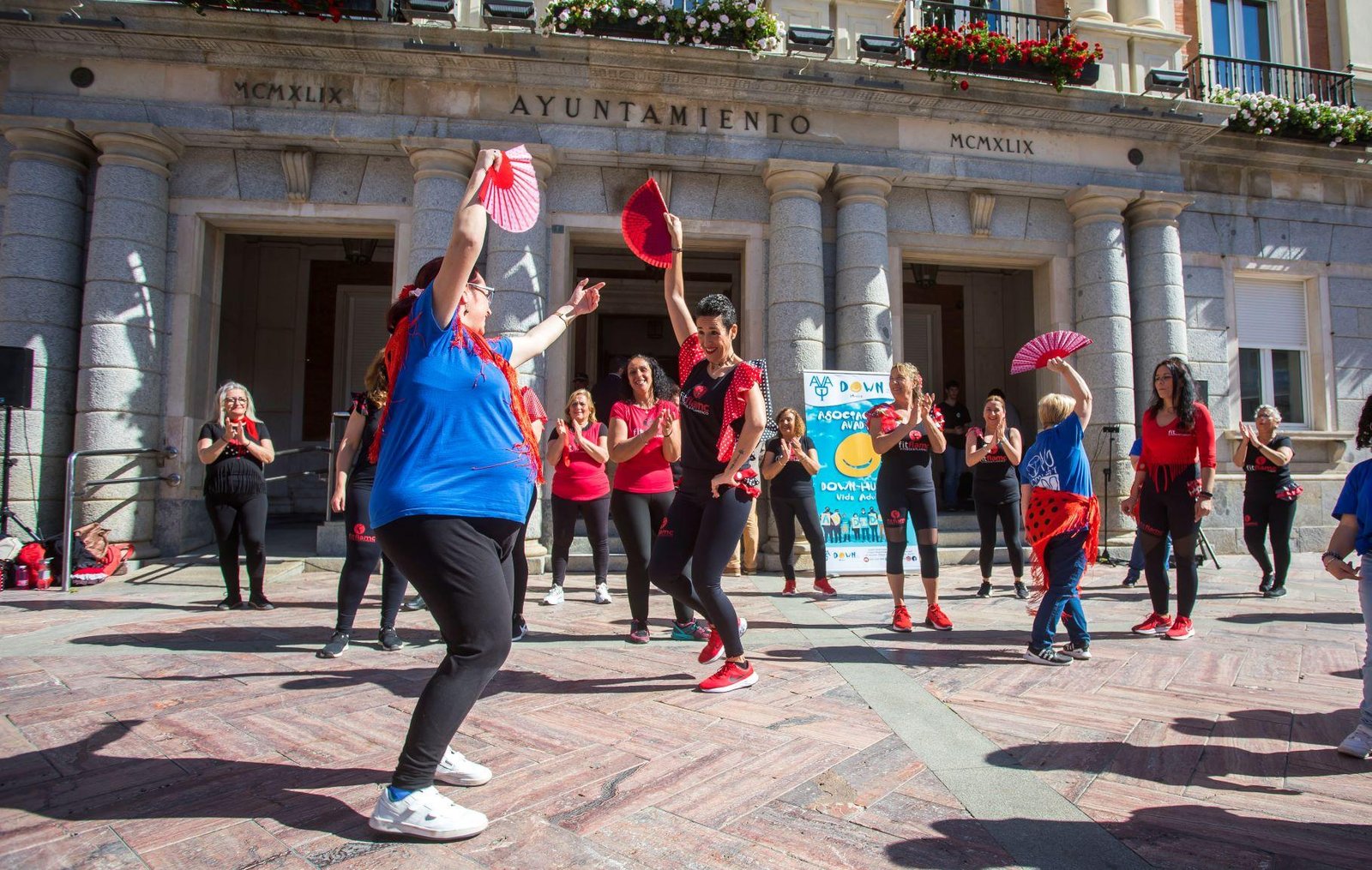 Azul y amarillo para los edificios de la capital con motivo del Día Mundial del Síndrome de Down