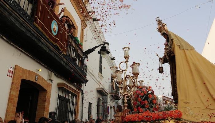 La procesión de la Virgen del Carmen cierra con broche de oro la Semana Santa cartayera