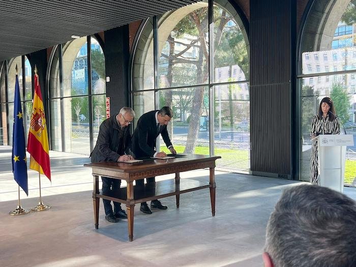 Diputación firma en Madrid un protocolo para la implementación de la Agenda Urbana en Huelva