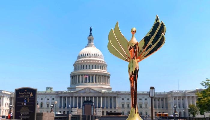 La nervense Vanesa Navarro galardonada por la Academia de Comunicación Política de Washington