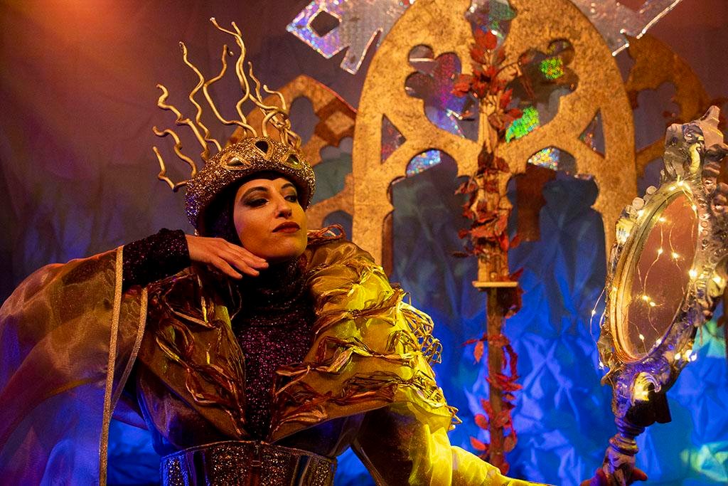 Andrés Suárez y el musical de Blanca Nieves protagonizan el programa cultural de la semana en Huelva