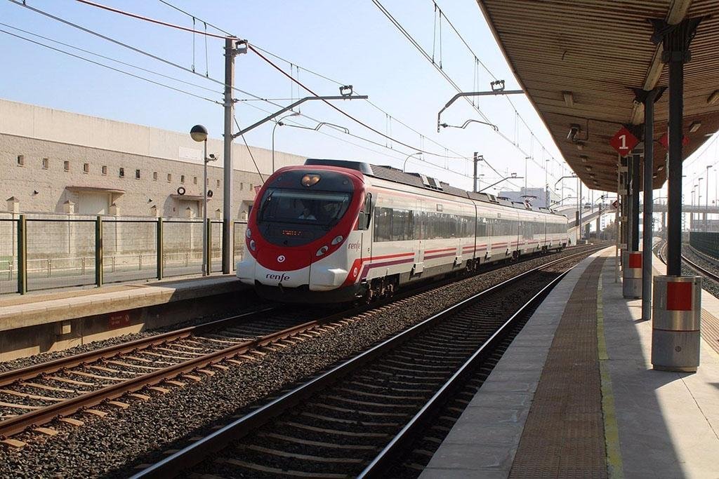 Restablecida la circulación de los trenes Huelva-Sevilla tras el accidente ferroviario