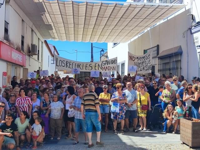 Exigen el restablecimiento de la atención 24 horas en el centro de salud de Santa Bárbara de Casa