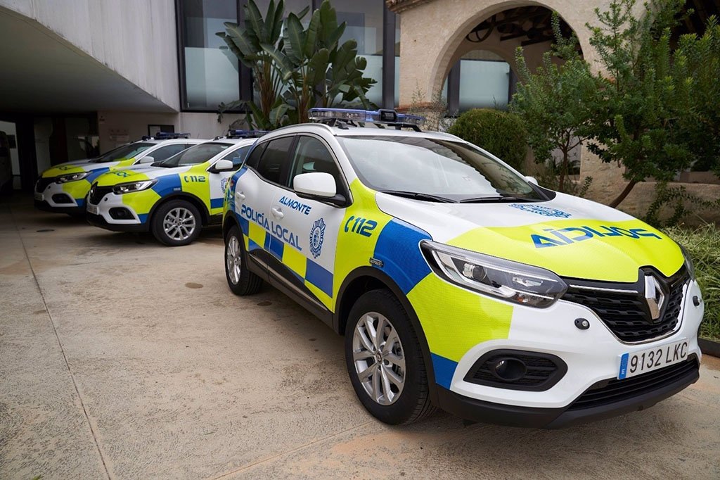 Detienen a un hombre tras golpear a su pareja en pleno centro de Almonte