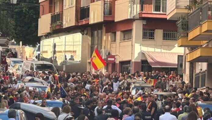 Las asociaciones de la prensa condenan la agresión a un cámara de Canal Sur en Huelva