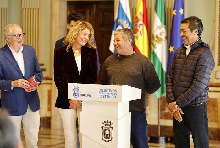 Dos leyendas del Recre reciben el reconocimiento de Huelva