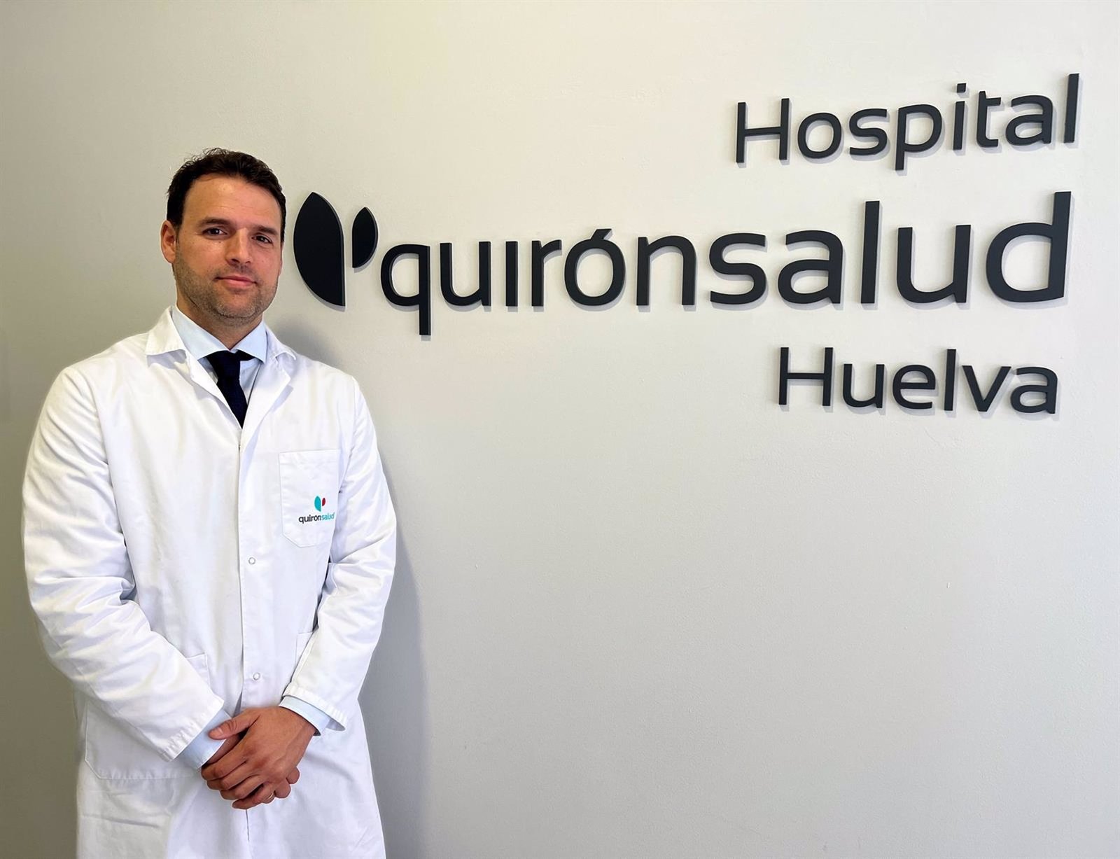 Un médico de Huelva se sitúa entre los 50 más valorados de Top Doctors