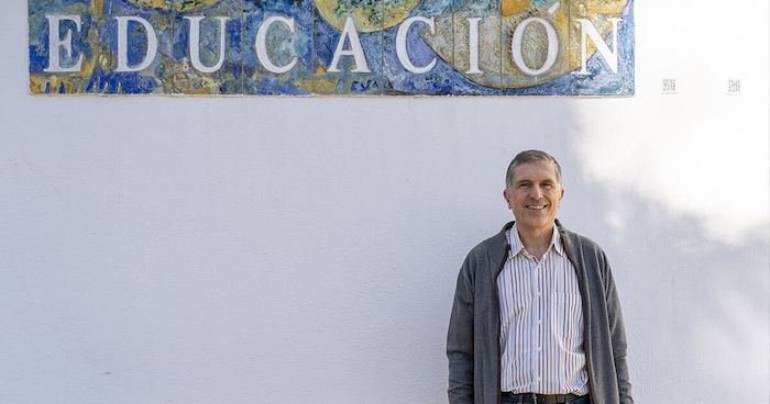 El profesor Pedro Sáenz (UHU), nominado a los premios Educa Abanca