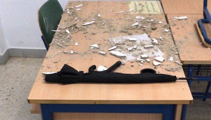 El IES San Blas de Aracena «se cae a trozos»