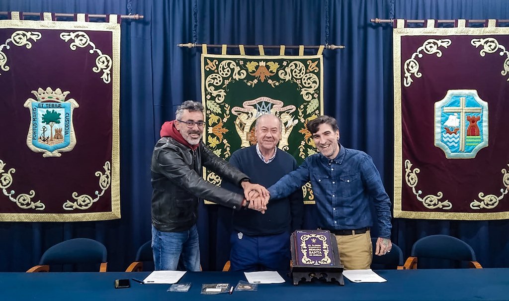 La Semana Santa de Huelva ya tiene su álbum de cromos