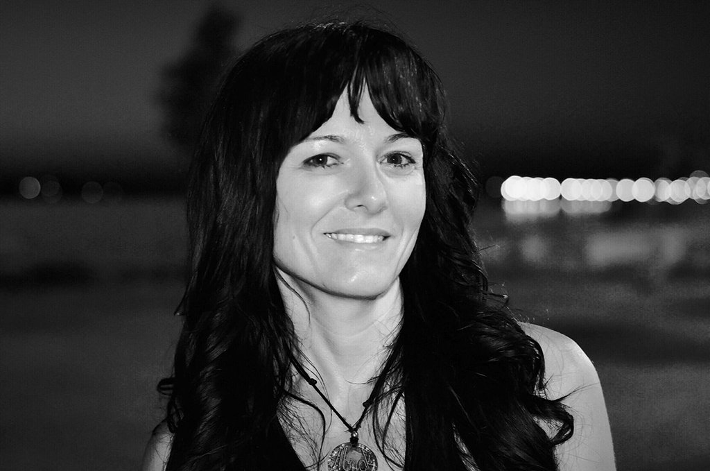 Monak Rodríguez propone ‘Un viaje a lo extraordinario’ a través de sus ‘trazos hiperrealistas’