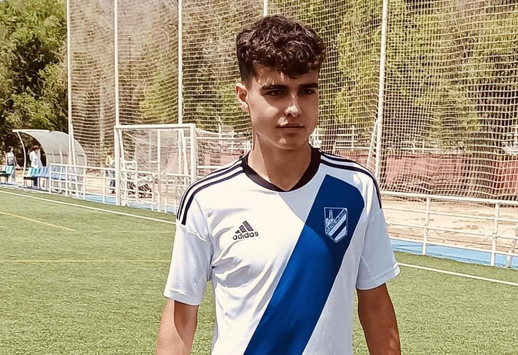 El riotinteño Álvaro Vázquez debuta con el Atlético Onubense