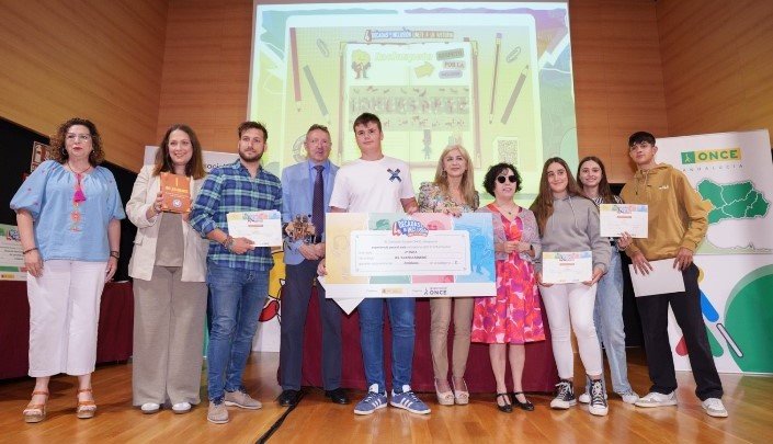 El IES Cuenca Minera recibe el premio del 40 Concurso Escolar de la ONCE