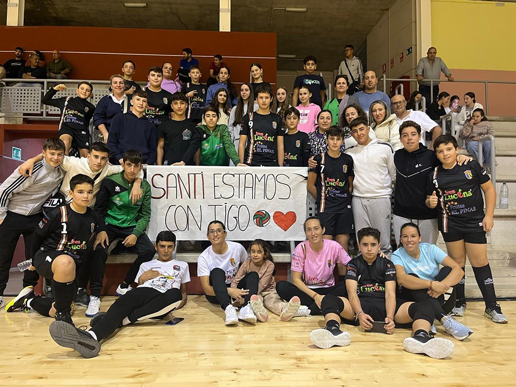Luto en el voleibol onubense por la muerte del niño de Lucena Santi Mora