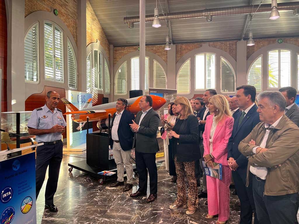 Satélites, cohetes y drones muestran la historia del INTA y El Arenosillo en Mazagón