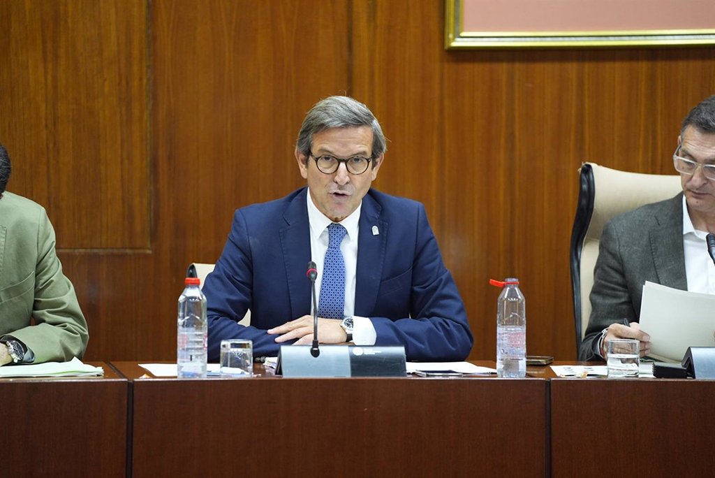 La Junta ofrece su ayuda para «encauzar» la situación de Río Tinto Plásticos
