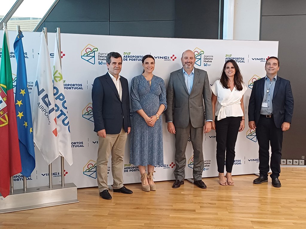 Destino Huelva renueva el acuerdo con el aeropuerto de Faro para la promoción internacional de la provincia