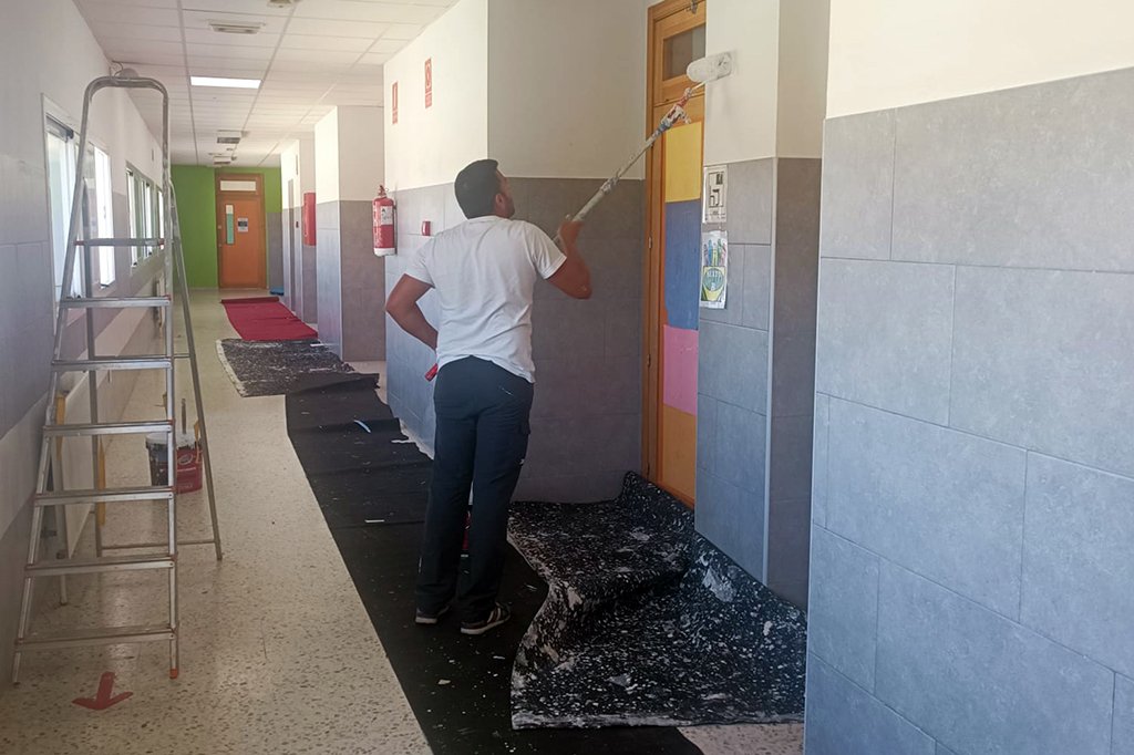 El Ayuntamiento de San Juan mejora los centros educativos del municipio