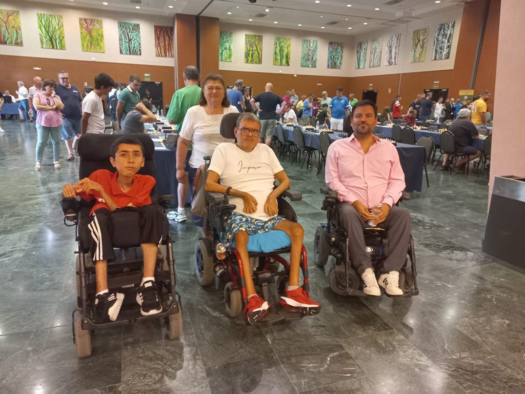 El onubense Carlos López lidera una petición que amenaza con revolucionar el ajedrez tradicional