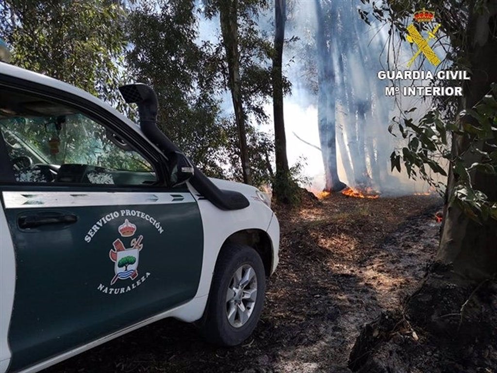 La Guardia Civil localiza junto a un incendio a la persona que lo provocó