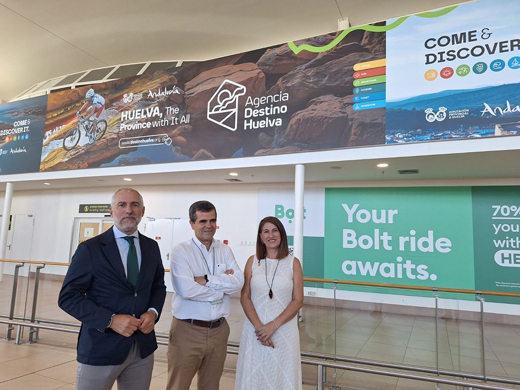 Huelva se promociona en el aeropuerto de Faro