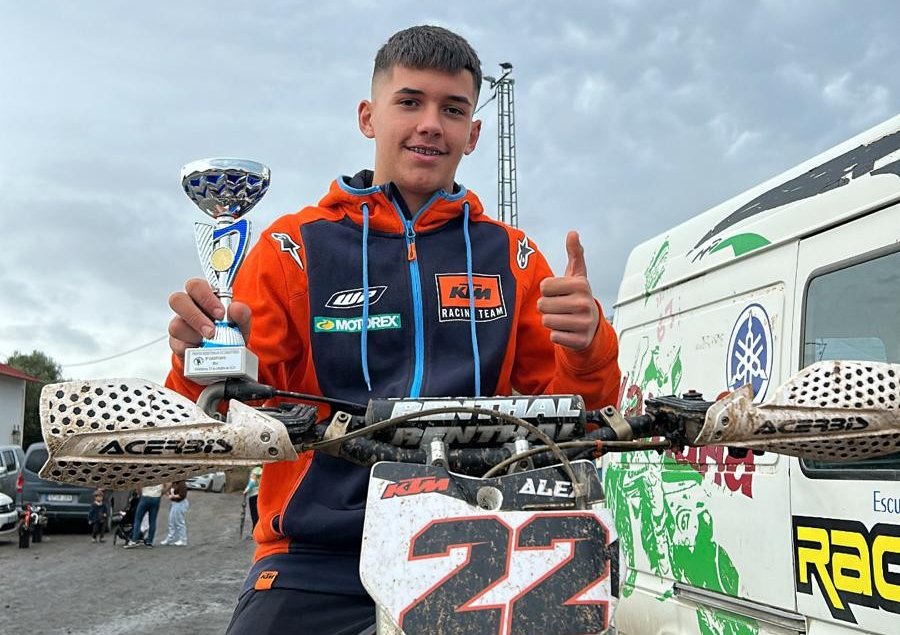 El riotinteño Álvaro Collado, la nueva joven promesa del enduro