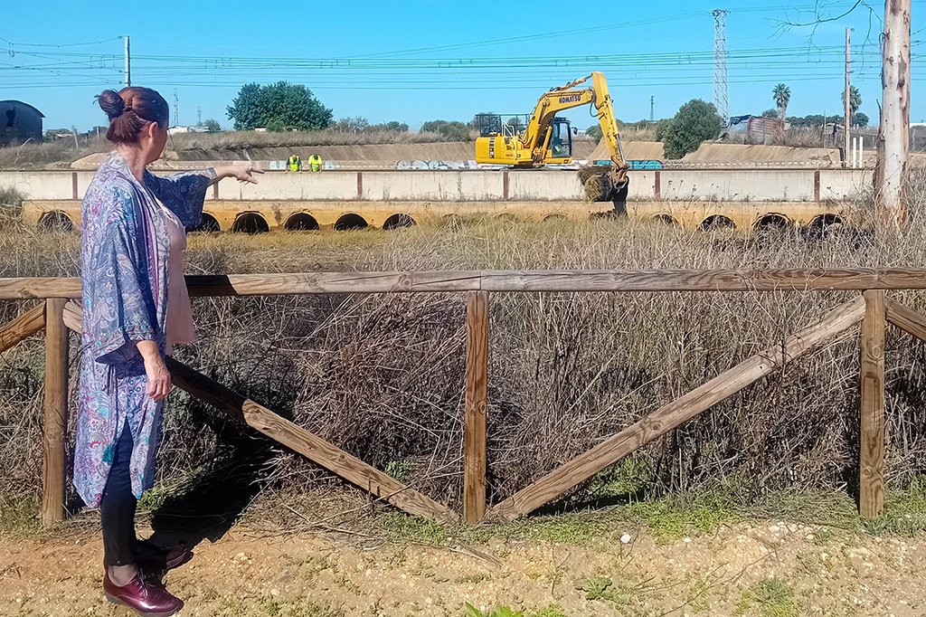 Ayuntamiento y Adif previenen inundaciones en San Juan del Puerto