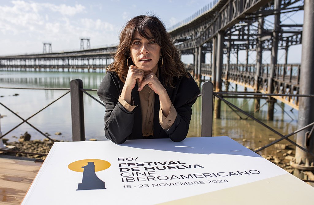 María León, muy feliz por recibir «un abrazo gigante» del Festival de Huelva