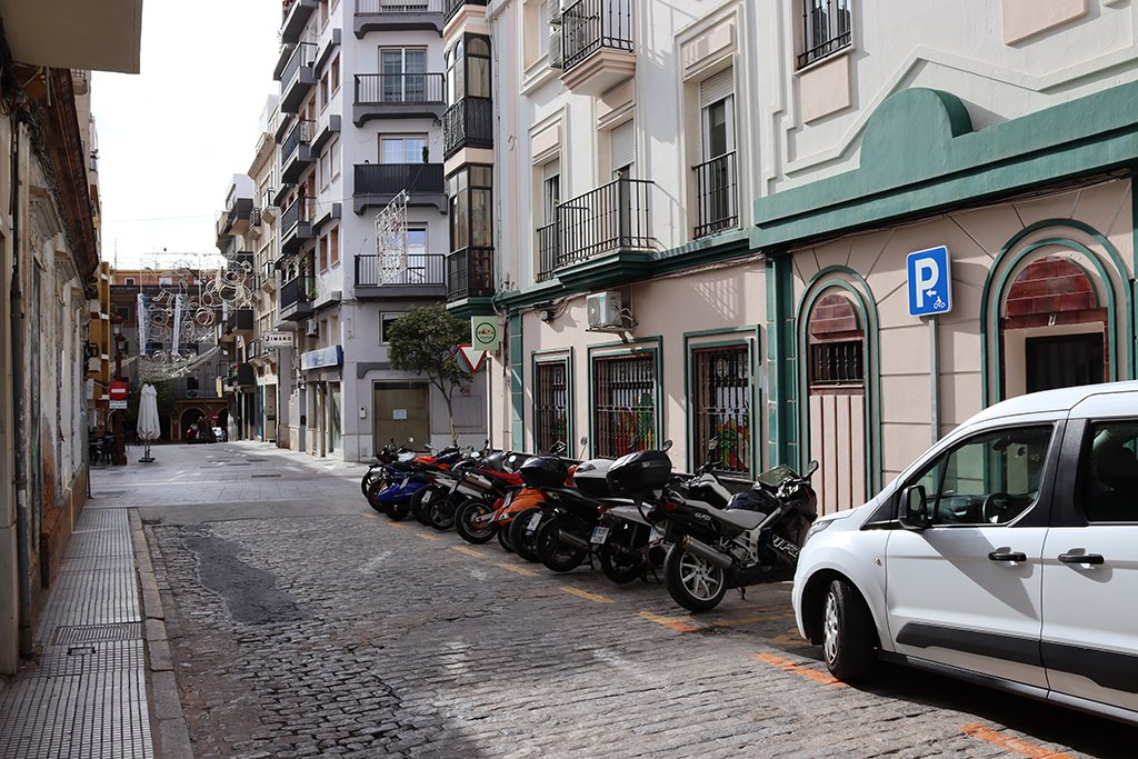 El Ayuntamiento prevé instalar 15 nuevas áreas de aparcamiento para motos en 2025