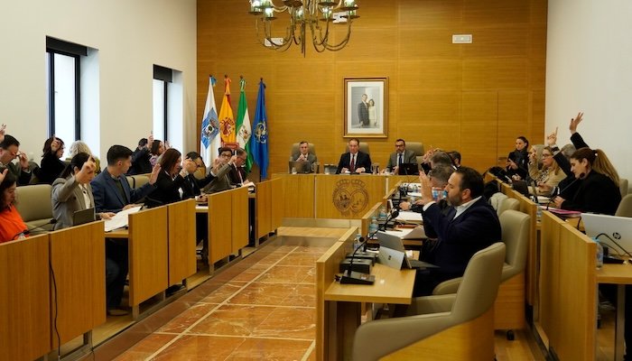 El pleno de la Diputación rechaza la nueva tasa de residuos «impuesta» por el Gobierno